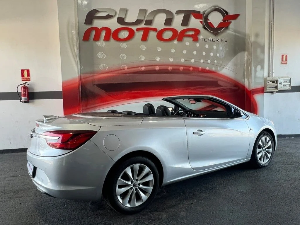 OPEL Cabrio Descapotable  Automático de 3 Puertas - Imagen 5